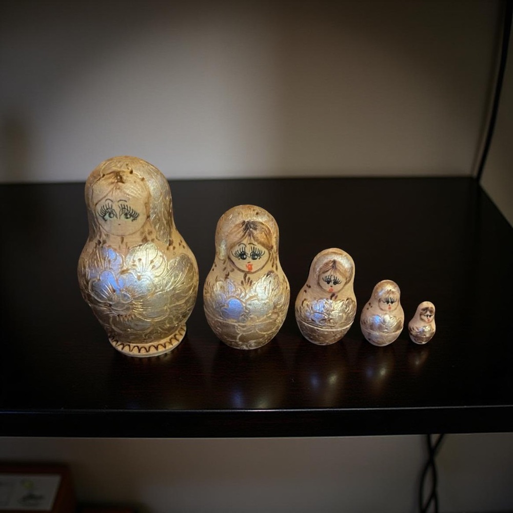 5 Piece Matryoshka Russian Nesting Doll Set